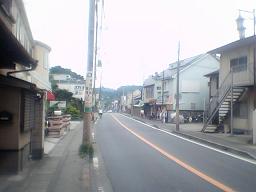 �c�ɂ̓��H����Ȃ�