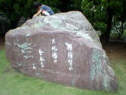 by�@�����q�K